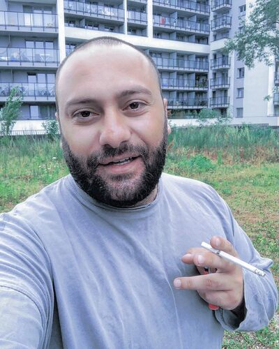  ,   George, 33 ,   ,   