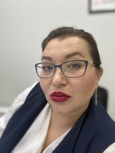  -,   Lara, 37 ,   c 