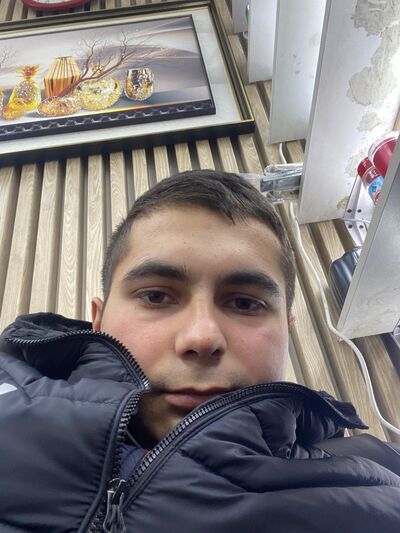  ,   Arman, 43 ,   ,   