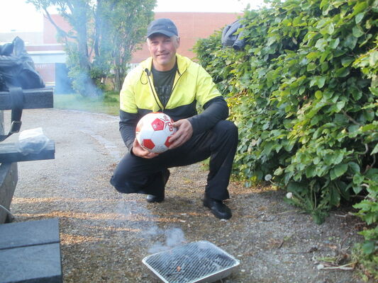  ,   Vitalij, 56 ,   ,   , c 