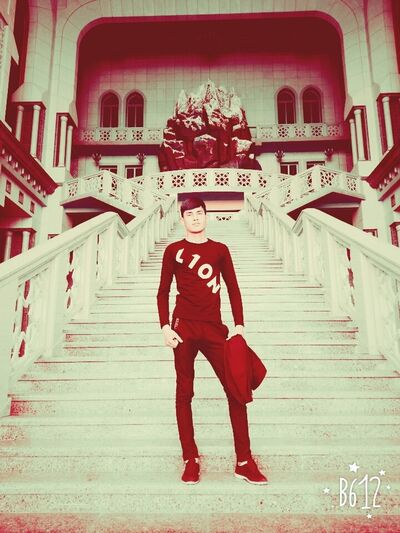  ,   Lion, 27 ,   ,   , c 