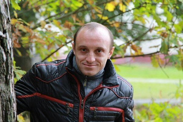  ,   Pasha, 42 ,  