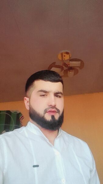  ,   Bakhriddin, 30 ,  