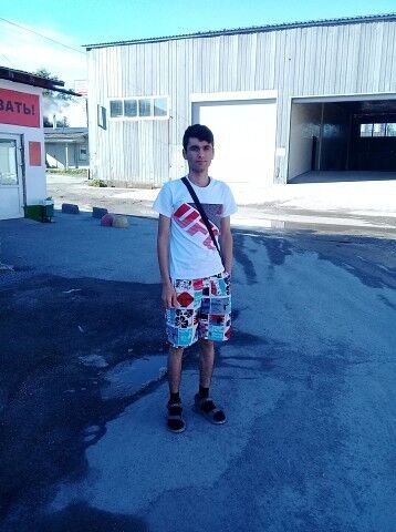  ,   Firdavs, 29 ,   