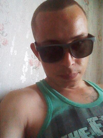  ,   Andrey, 32 ,   