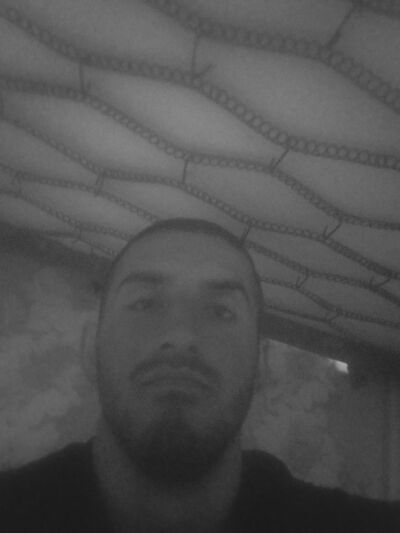  ,   Hasan, 24 ,  