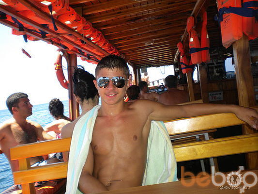  ,   Stas, 35 ,   