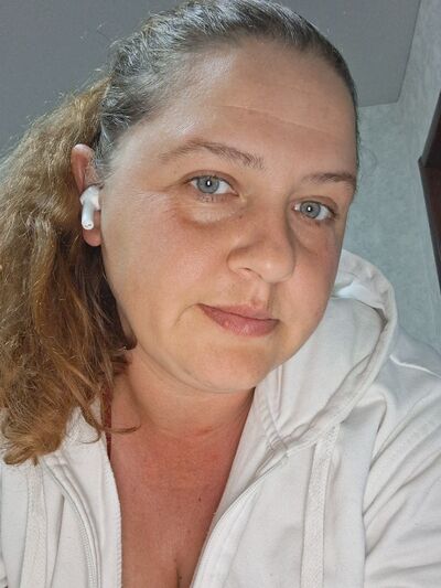  ,   Viktoriia, 34 ,   