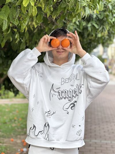  ,   Viktor, 26 ,   ,   