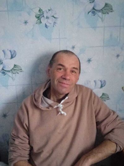 ,   Valery, 59 ,   ,   