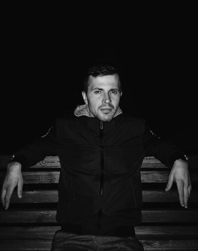  ,   Pavel, 32 ,   ,   , 