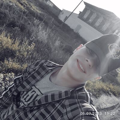  ,   Nikolai, 21 ,   ,   