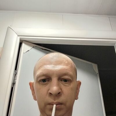  ,   Andrei, 41 ,   c 