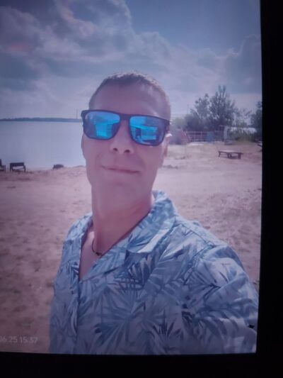  ,   Adlet, 37 ,   ,   