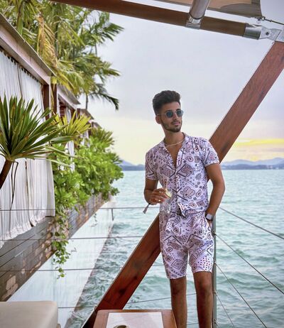  ,   Hemant, 22 ,   ,   