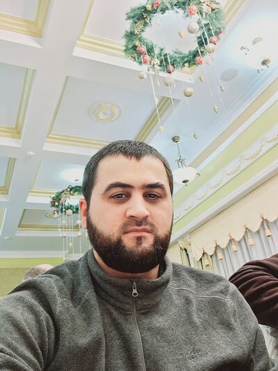  ,   Umar, 32 ,   ,   