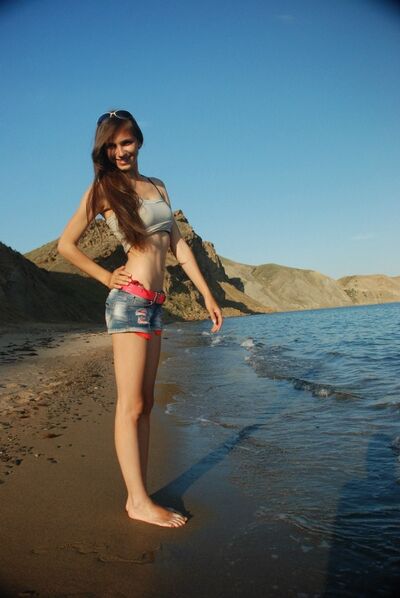  ,   _Daniella_, 32 ,  