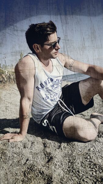  ,   Hayk, 27 ,   ,   , c , 