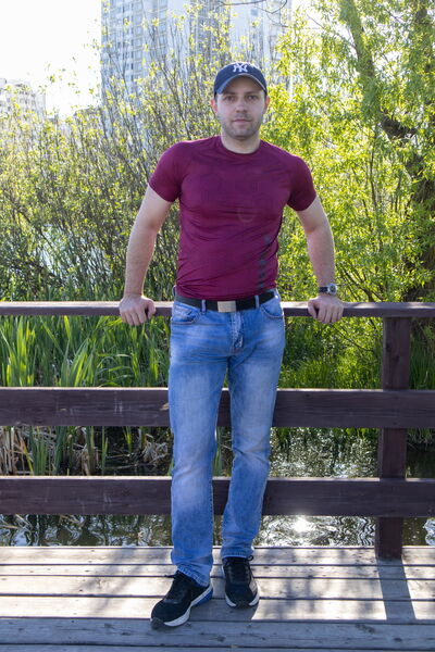  ,   Denis, 36 ,     , c 