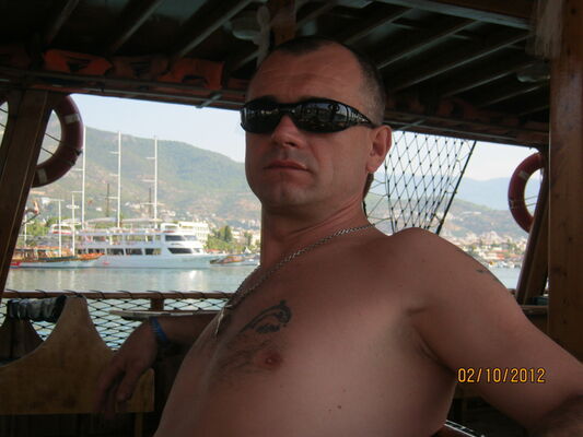  ,   Serginjo, 50 ,  