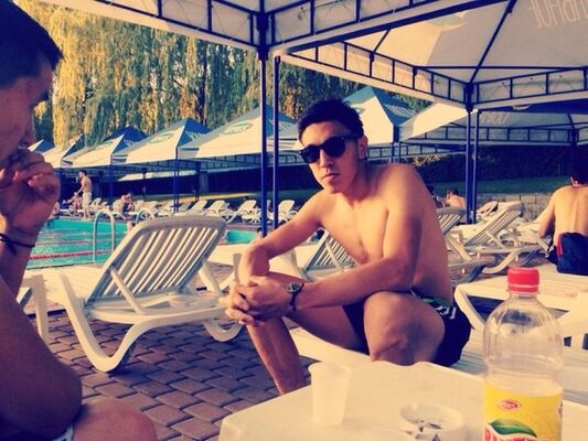  ,   Bekzat, 31 ,   