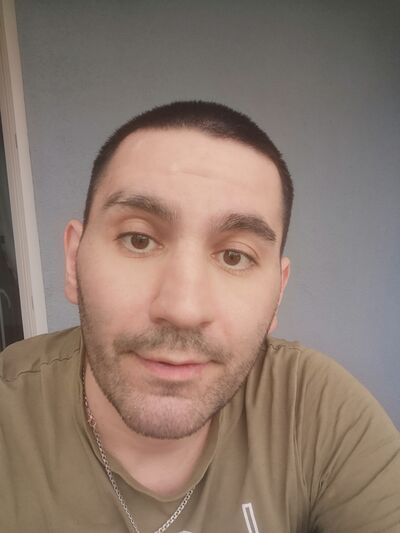  -,   Eric, 29 ,   ,   