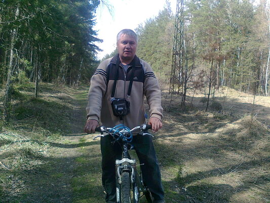  ,   Jon, 52 ,   