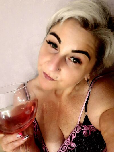  ,   Elena, 48 ,   ,   