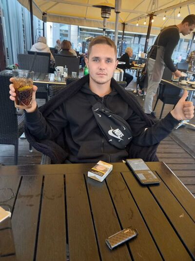  ,   Ruslan, 25 ,   ,   , c 