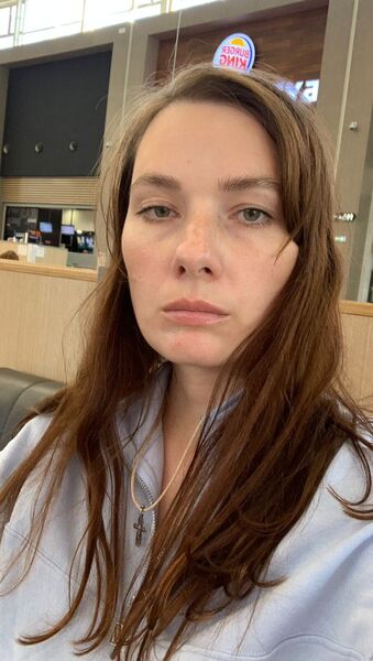  -,   Alexandra, 41 ,   ,   