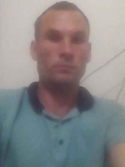 ,   Jenya, 35 ,   