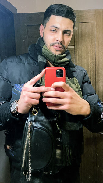  ,   Adam alaoui, 29 ,   ,   