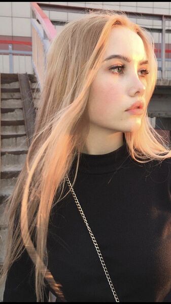  Artvin,   Alina, 22 ,   ,   , 