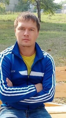  ,   Artem, 36 ,   