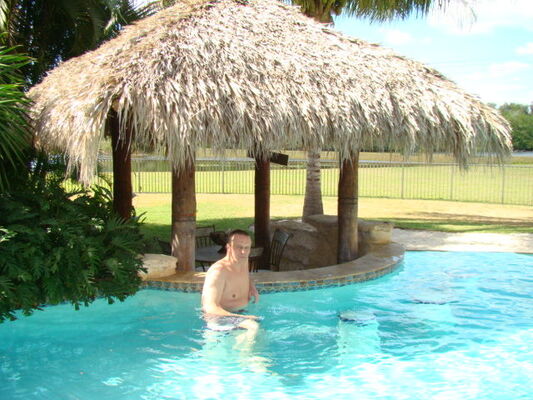  ,   Artur, 49 ,   ,   , c 
