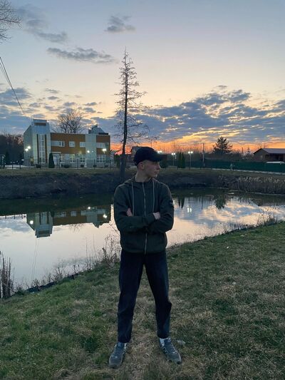  -,   , 19 ,     , c 