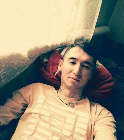  ,   Radik, 26 ,  