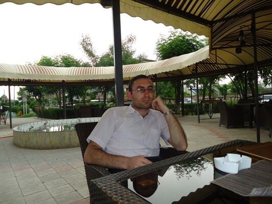  ,   Vlad, 40 ,   