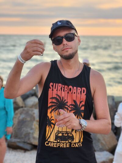  ,   Mark, 28 ,   ,   