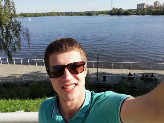  ,   Alex Easy, 32 ,   ,   , c 