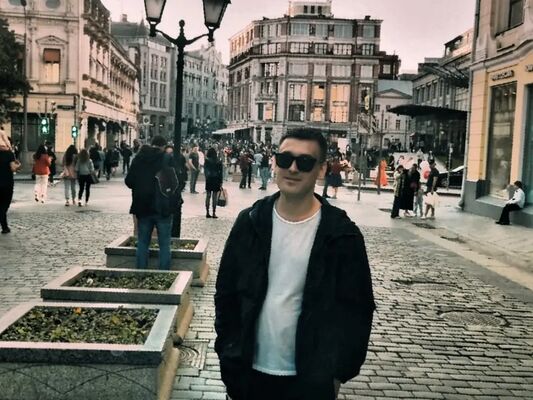  ,   Roman, 33 ,   ,   