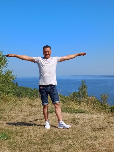  ,   Nikolay, 48 ,   ,   , c , 