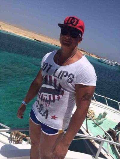  ,   Alex, 47 ,   