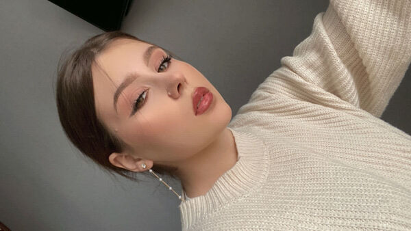  ,   Darya, 22 ,   ,   
