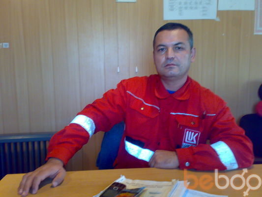  ,   Leon, 49 ,   