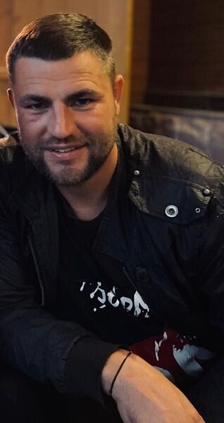   ,   Artur, 35 ,   