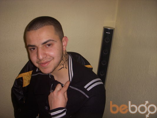  ,   Armen, 32 ,   , 