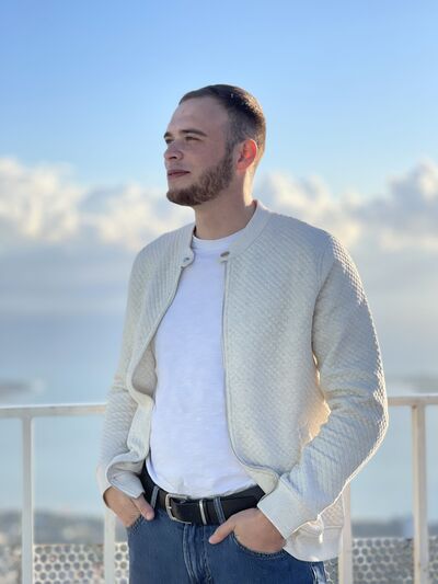  ,   Tim, 28 ,   ,   