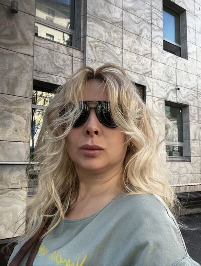  ,   Tatiana, 40 ,   c 