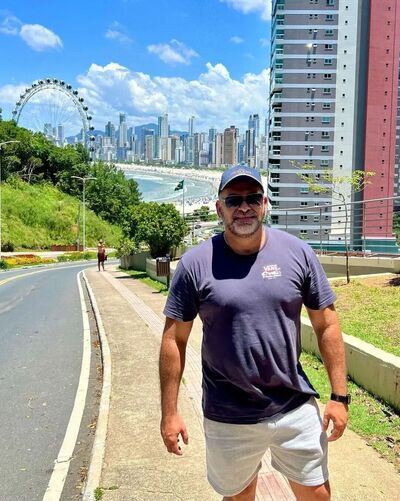  ,   Hendrix, 52 ,   c 